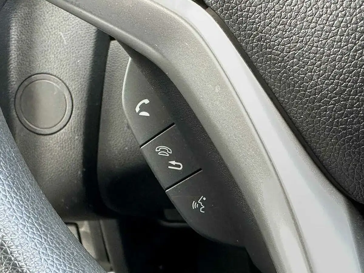2019-honda-jazz-13-i-vtec-se-cvt-big-29