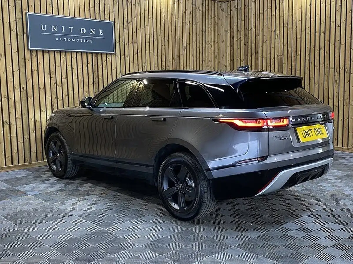 2019-land-rover-range-rover-velar-20-d180-r-dynamic-s-big-9
