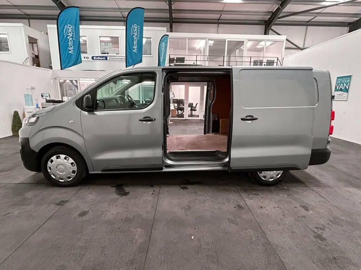 2022-citroen-dispatch-15bluehdi-enterprise-pro-xl-1000-big-8