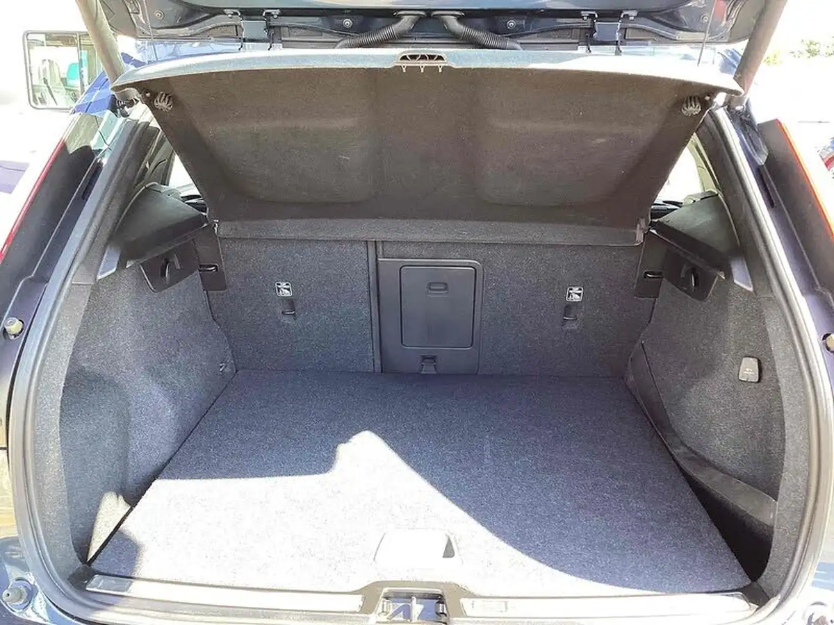 2019-volvo-xc40-20-t4-inscription-big-11