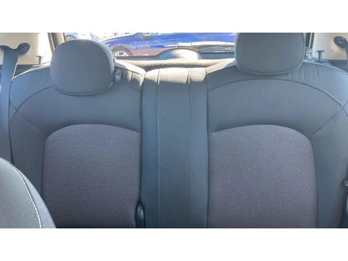 2020-mini-cooper-15-cooper-classic-nav-hatchback-3d-big-14