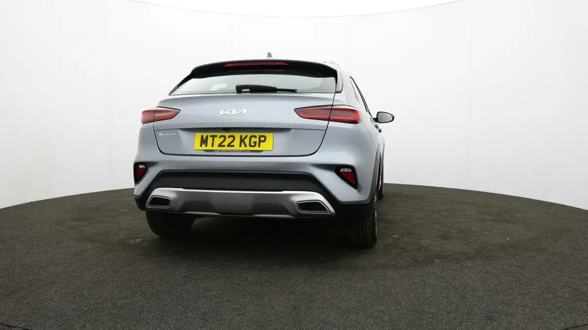 2022-kia-xceed-10-t-gdi-2-big-68