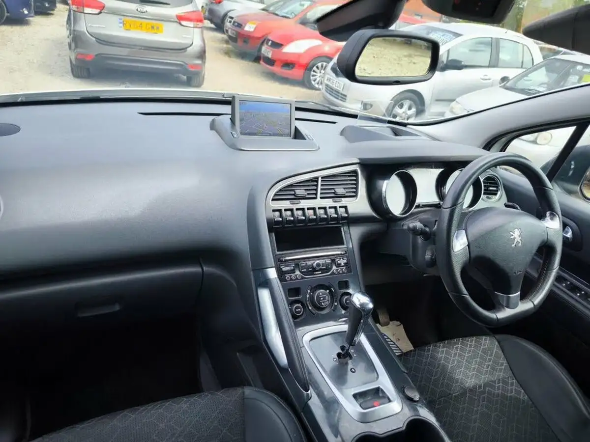 2015-peugeot-3008-crossover-16hdi-allure-ss-etg-big-13