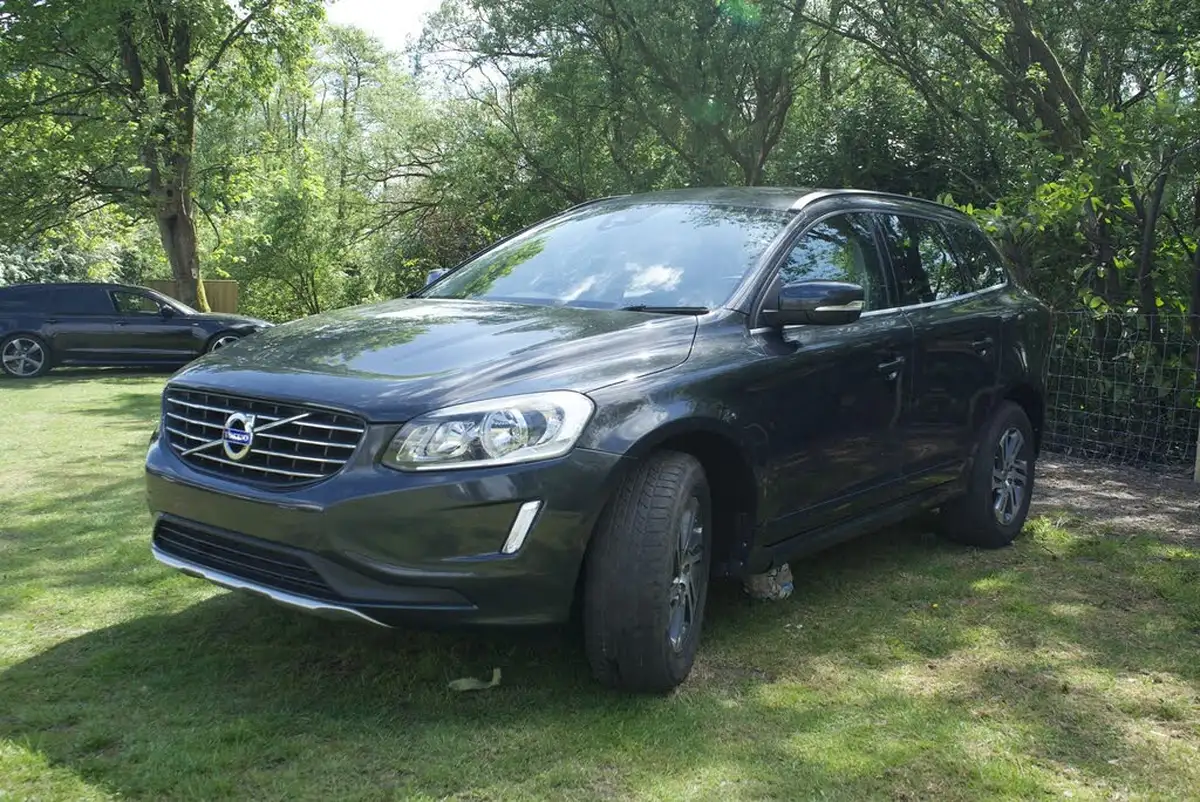 2014-volvo-xc60-24td-d4-se-181bhp-nav-geartronic-big-6