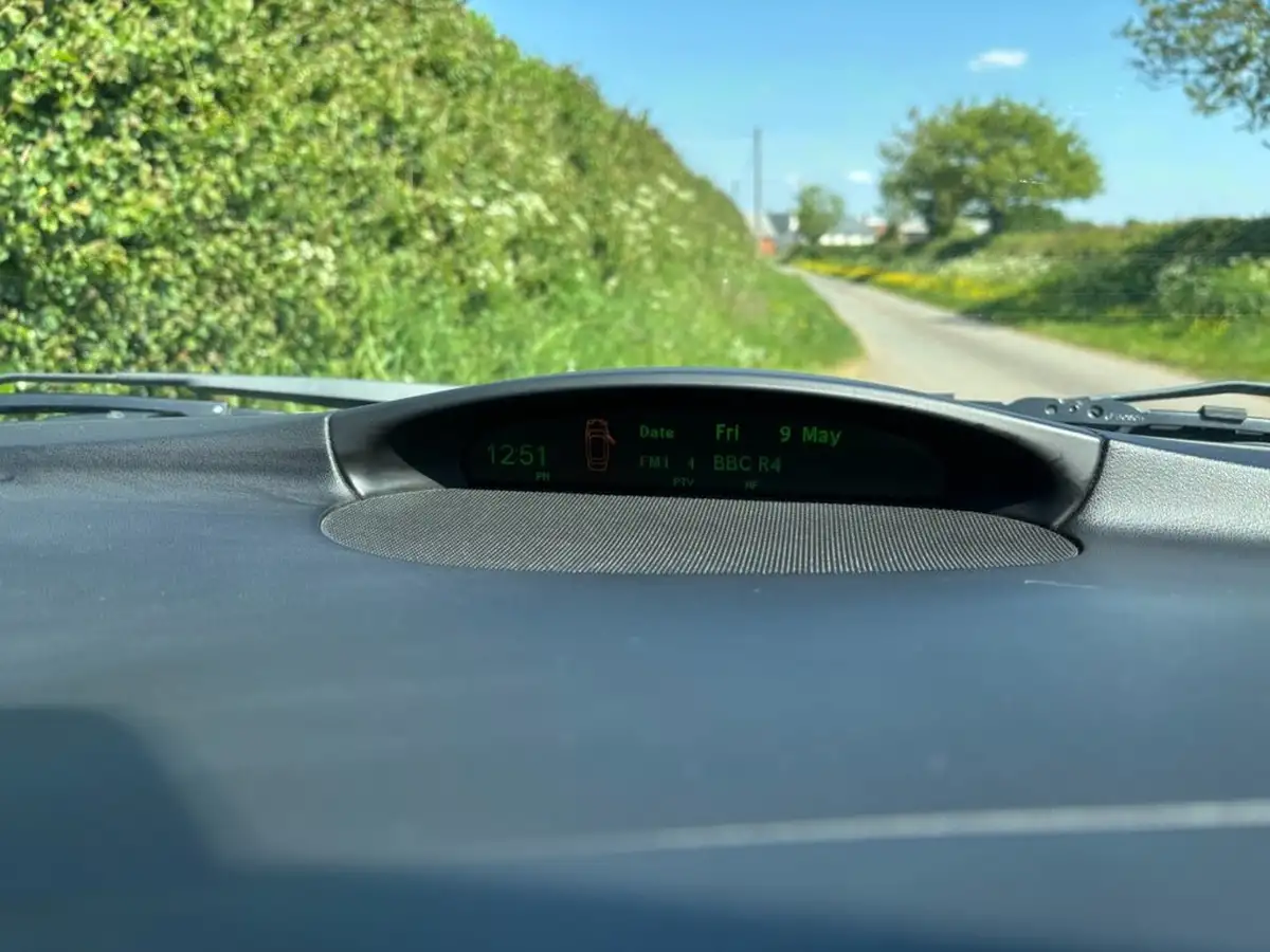 2005-saab-9-3-20-aero-convertible-2d-auto-big-28