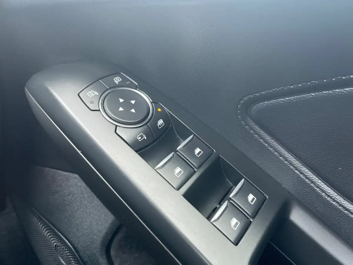 2020-ford-focus-10t-active-edition-125ps-estate-auto-big-15