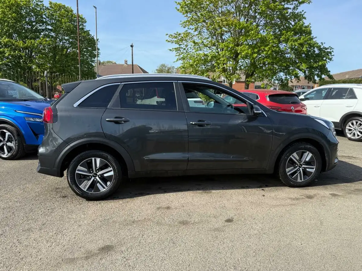 2022-kia-niro-16-gdi-2-139bhp-156kwh-big-9