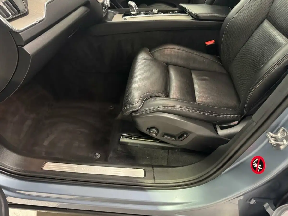 2018-volvo-xc60-20-t8-inscription-pro-390bhp-twin-engine-big-68