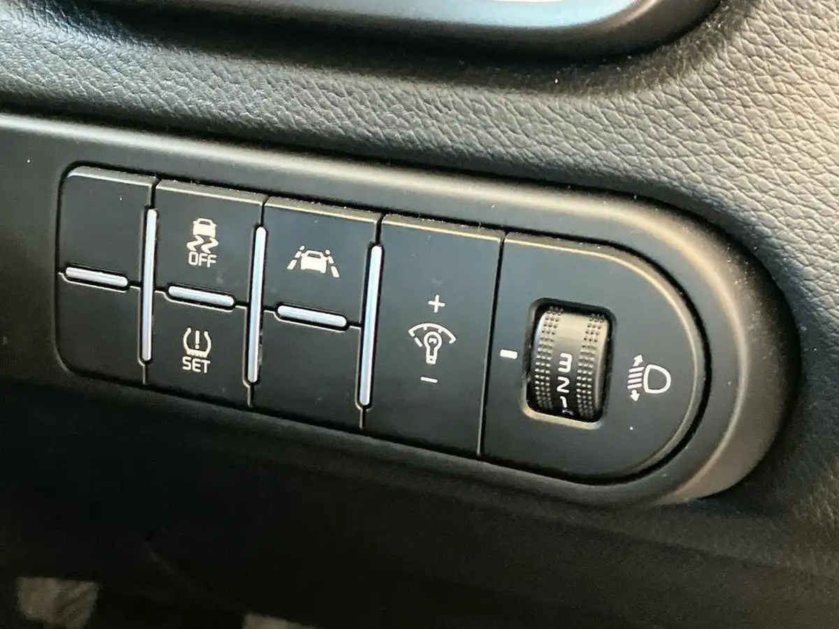 2021-kia-ceed-16crdi-2-nav-134bhp-48v-mhev-hatchback-big-32