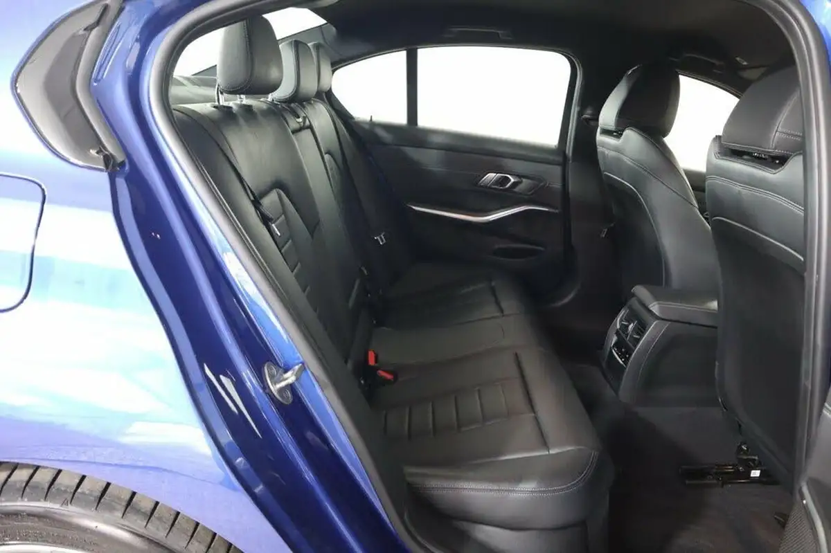 2019-bmw-3-series-20-330e-m-sport-plus-pack-big-12