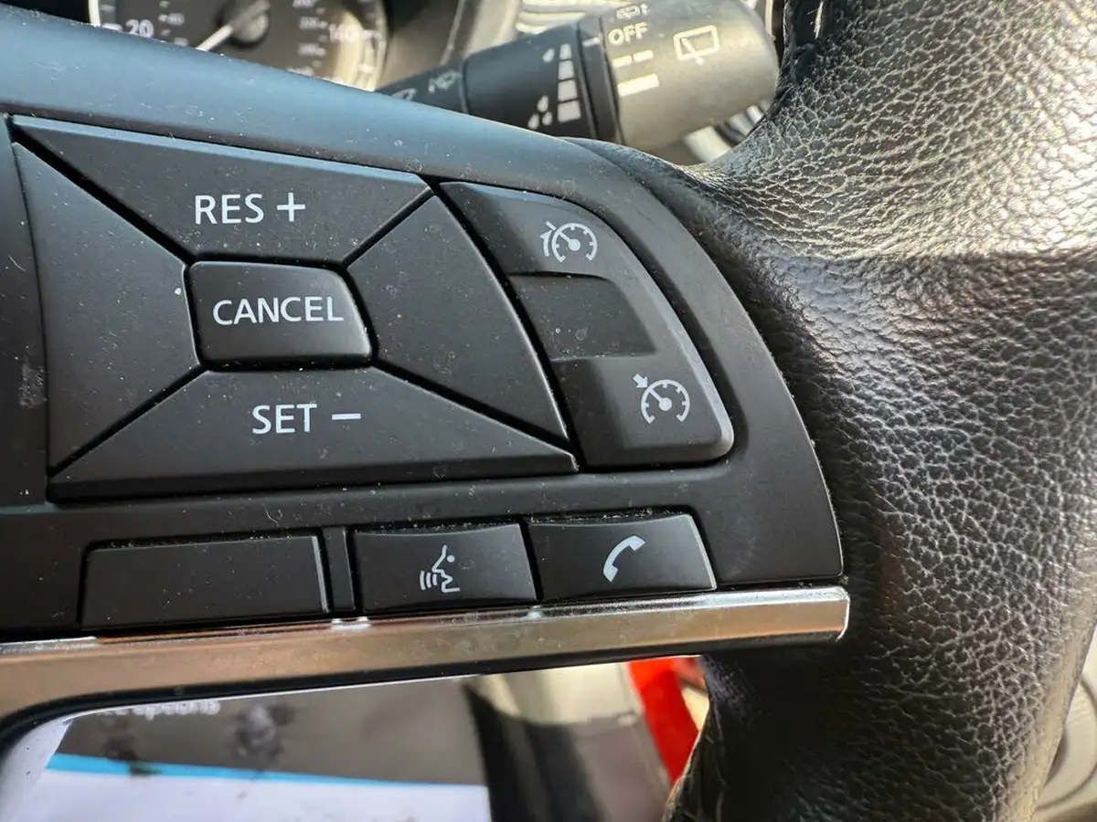 2022-nissan-juke-10-dig-t-n-connecta-big-16
