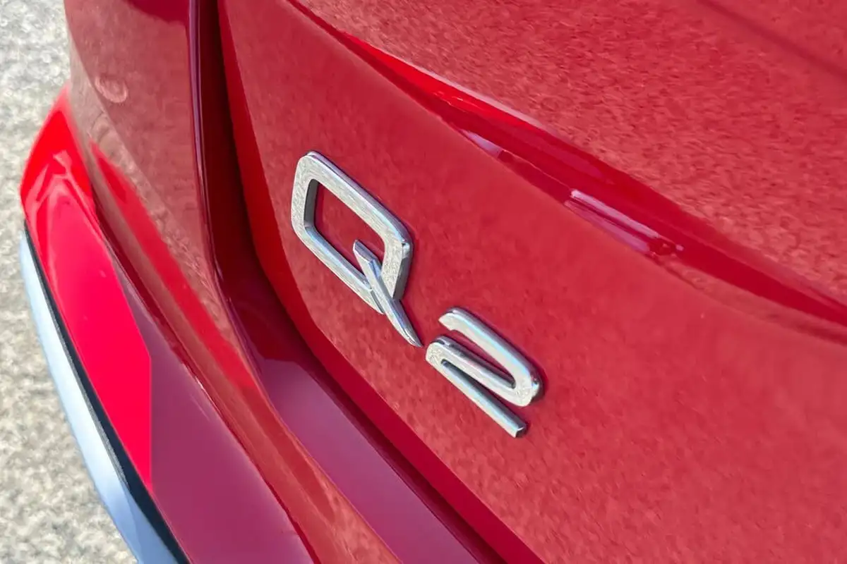 2022-audi-q2-15-35-tfsi-s-line-tronic-big-31
