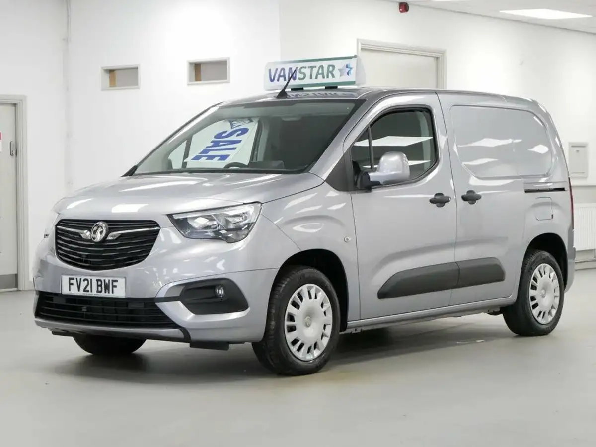 2021-vauxhall-combo-15cdti-sportive-2000-100pseu6dt-big-1