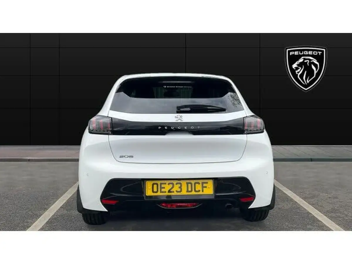 2023-peugeot-208-12-puretech-allure-premium-100ps-big-5