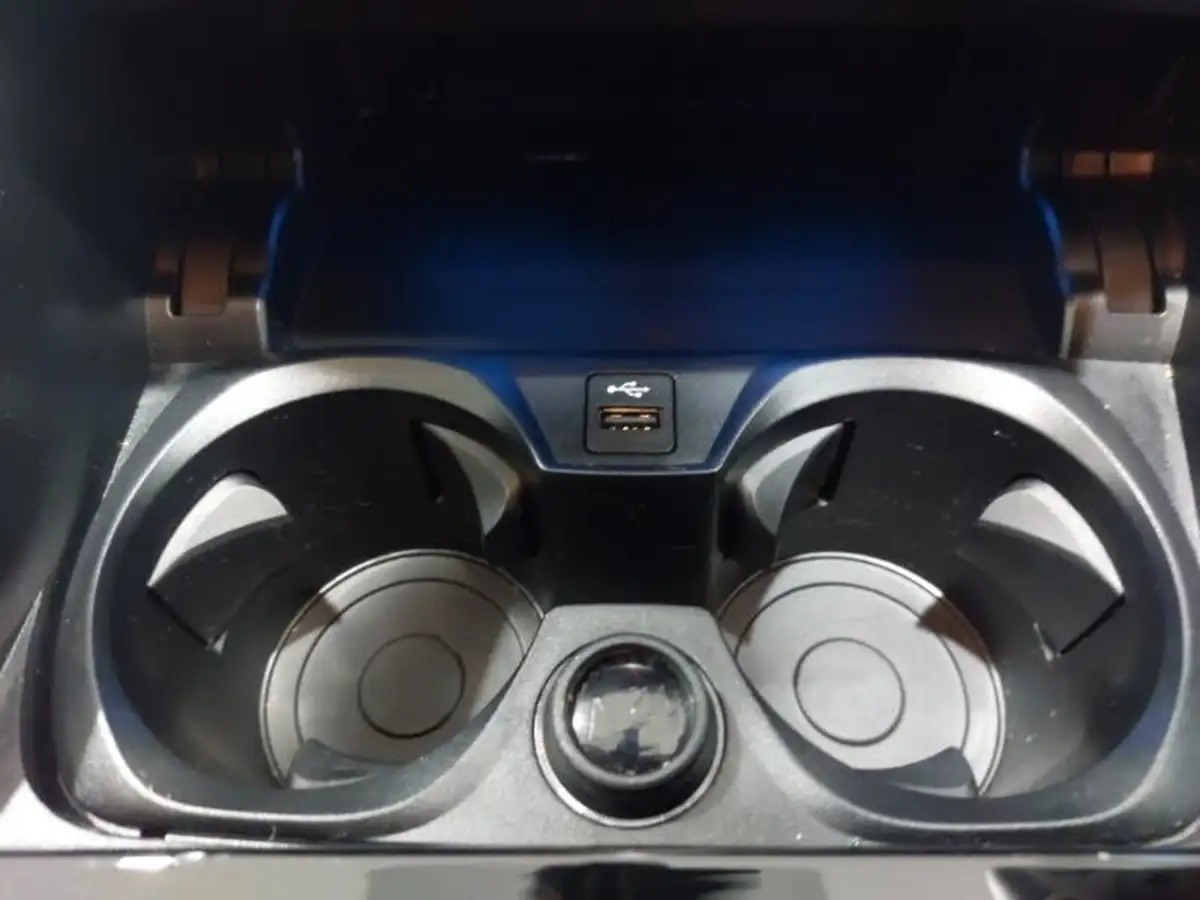 2024-bmw-i4-e-edrive35-sport-big-16