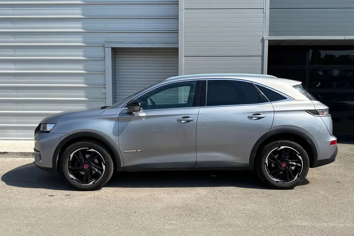 2019-ds-ds-7-crossback-20bluehdi-performance-line-big-31