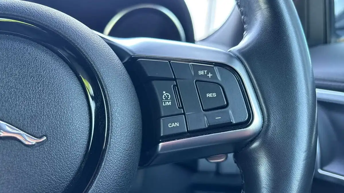 2019-jaguar-f-type-30-v6-sc-r-dynamic-340ps-coupe-auto-big-31