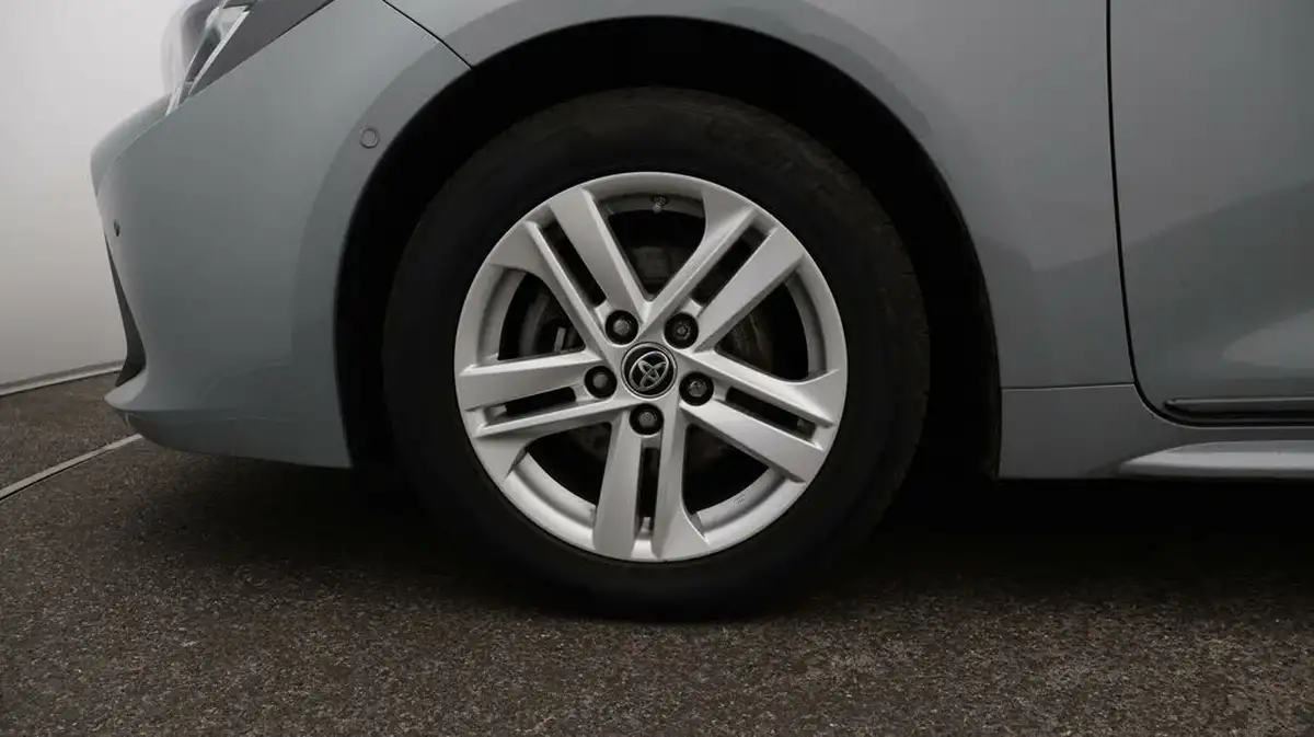 2021-toyota-corolla-18-vvt-i-icon-tech-spare-wheel-touring-sports-5d-big-18