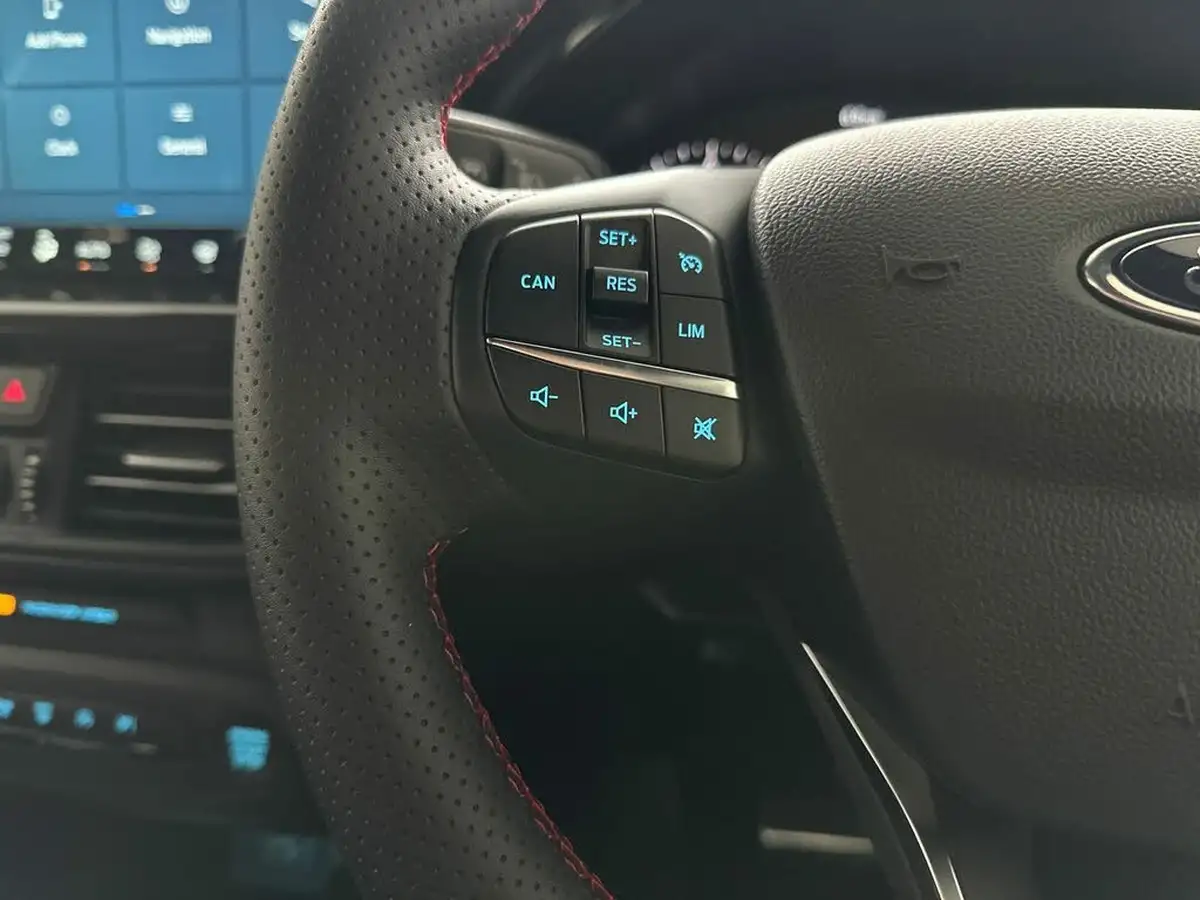 2025-ford-focus-10t-st-line-155ps-estate-powershift-big-31