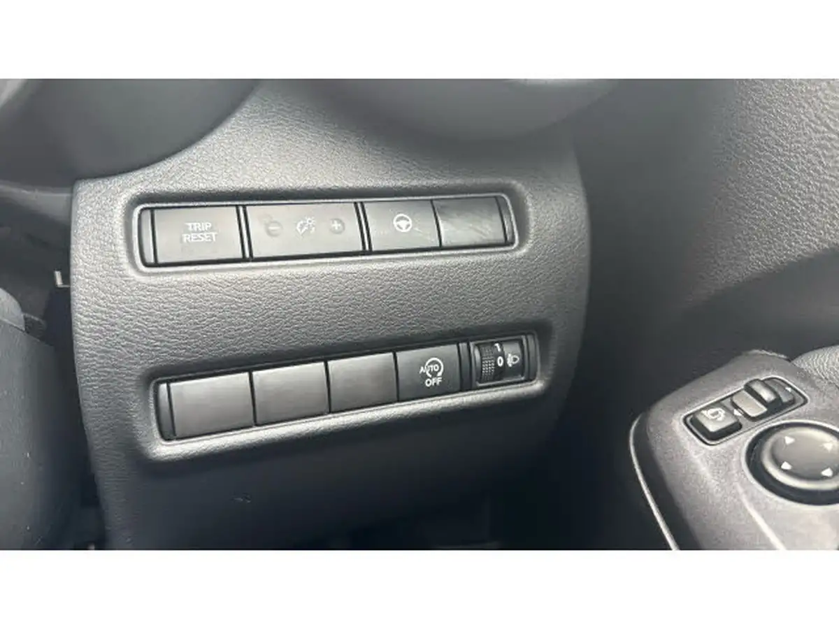 2022-nissan-juke-10-dig-t-tekna-dct-big-44