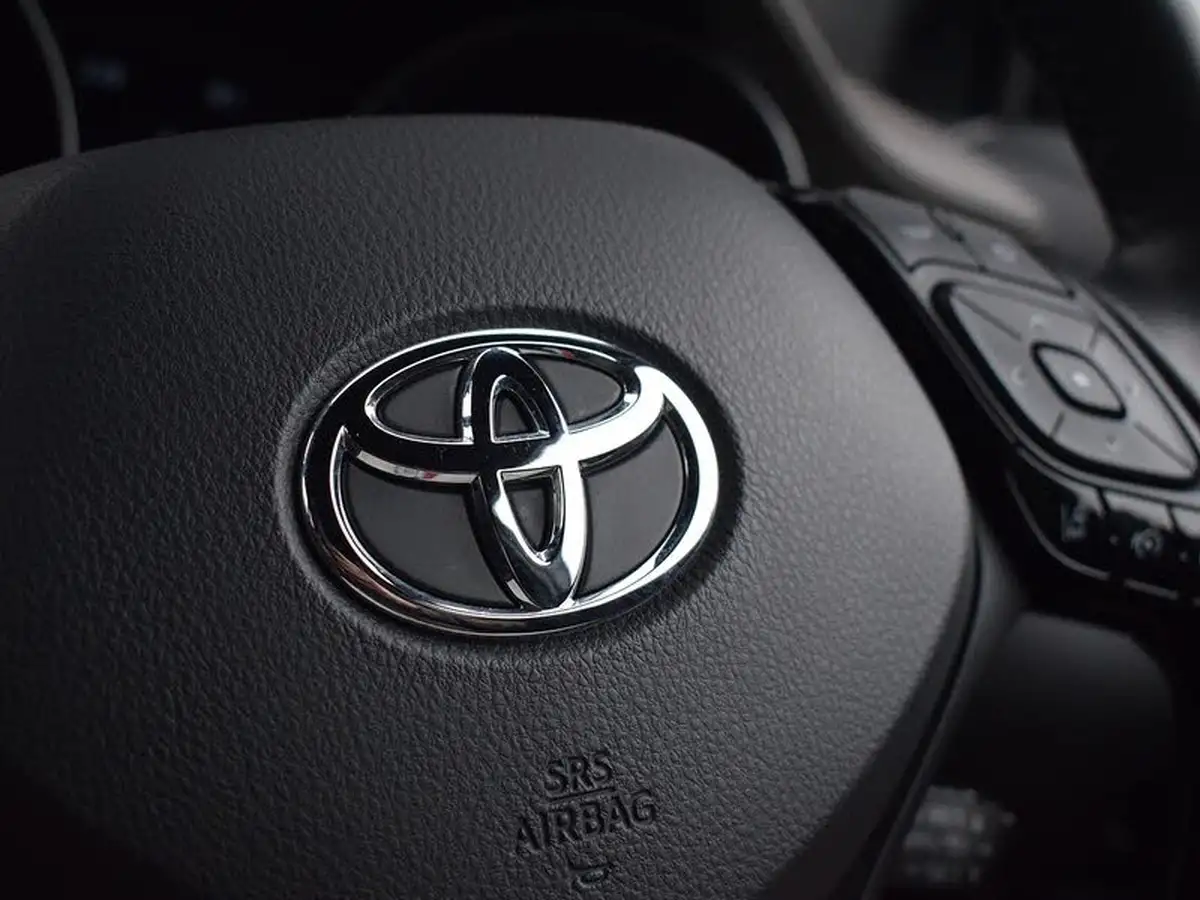 2022-toyota-c-hr-18-vvt-i-excel-big-23