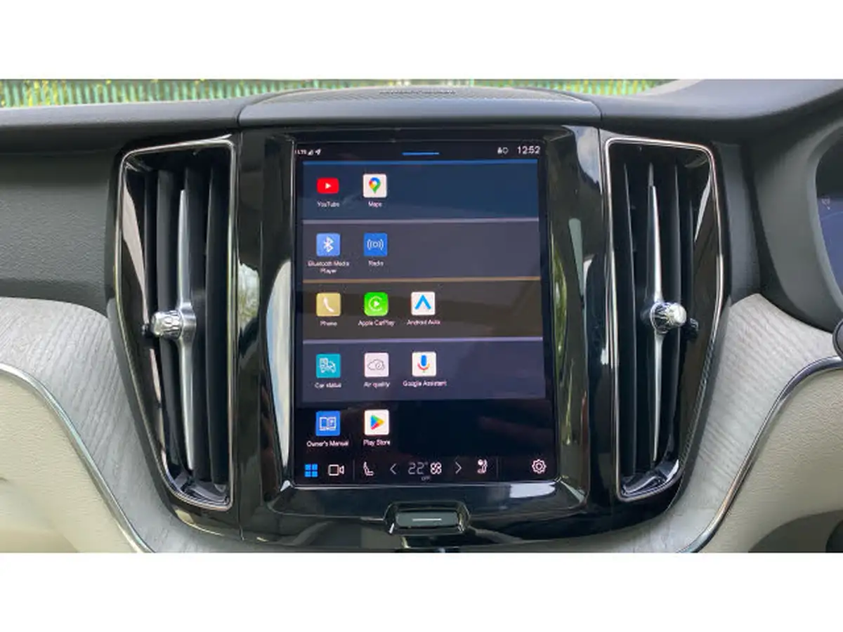 2024-volvo-xc60-20-b5-plus-big-27