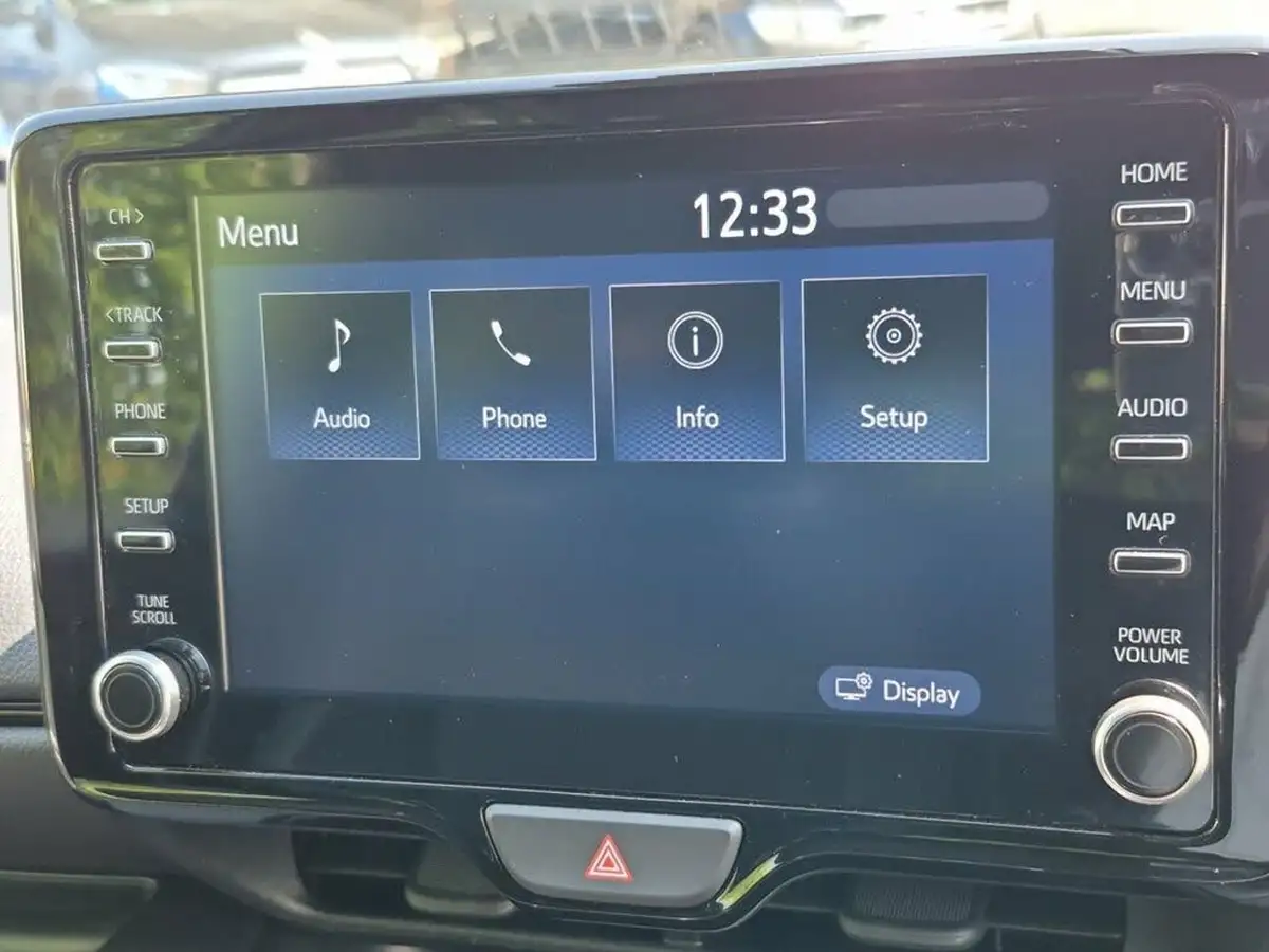 2021-toyota-yaris-16-gr-circuit-pack-big-18