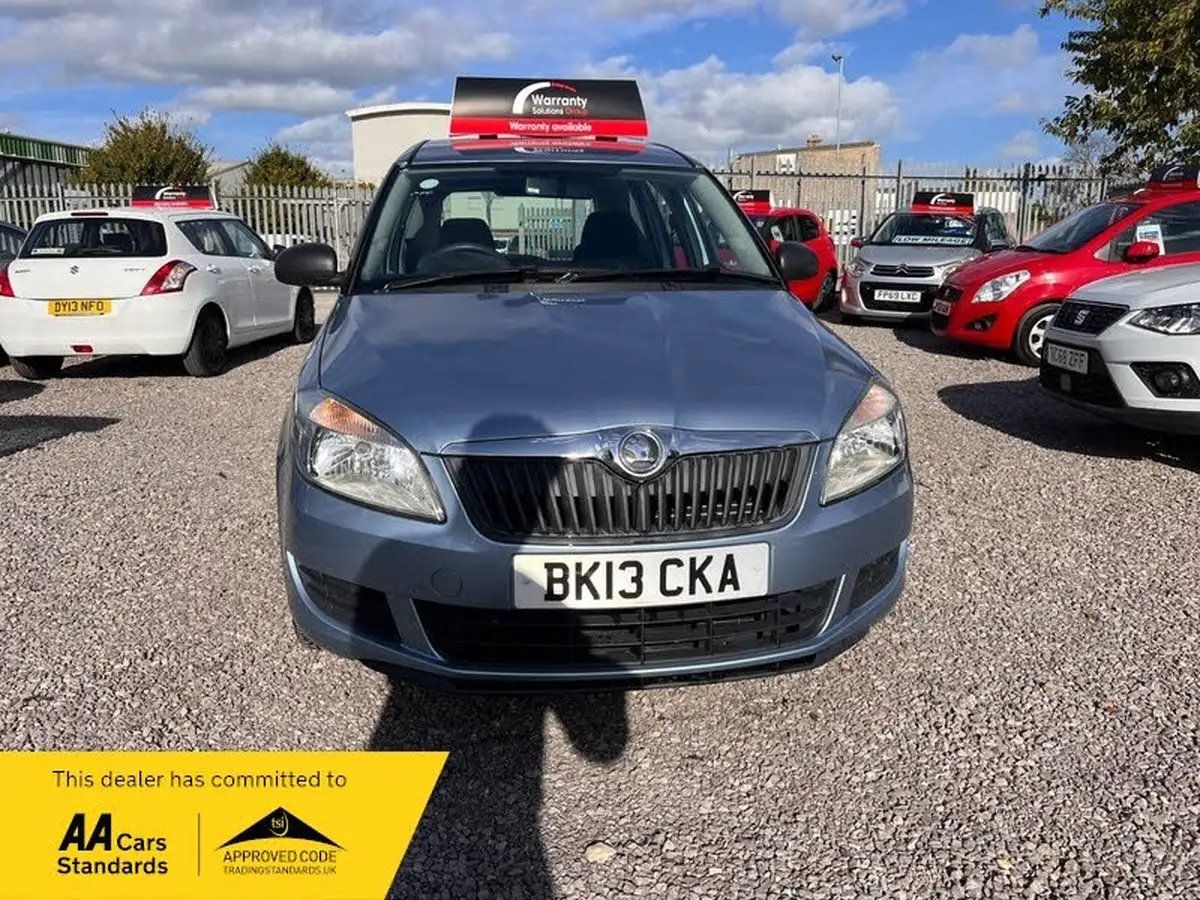 2013-skoda-roomster-12-s-1198cc-big-10