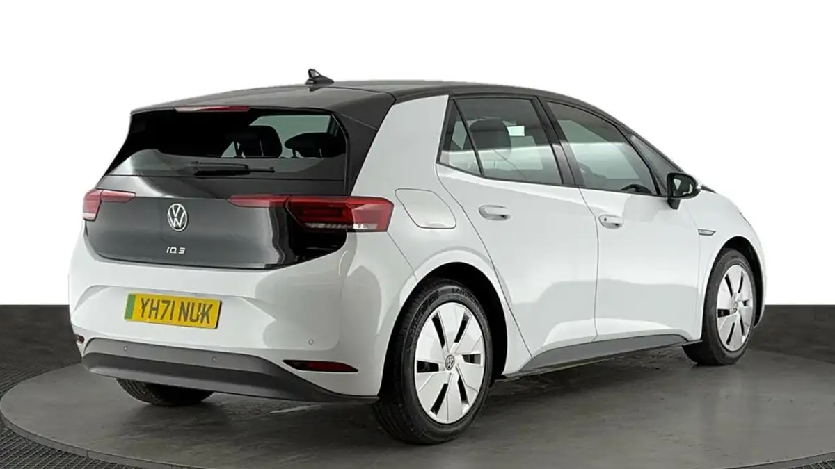 2021-volkswagen-id3-e-life-204ps-58kwh-pro-performance-big-3