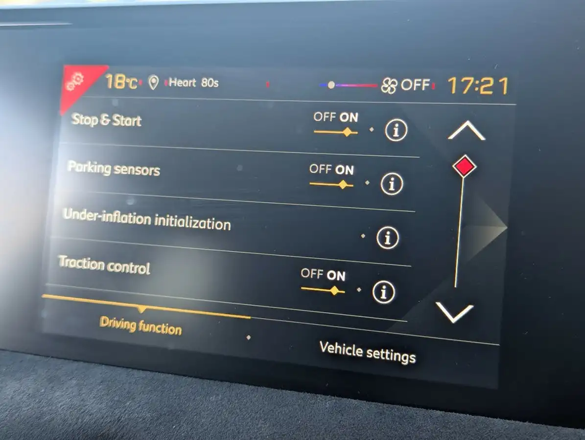 2019-ds-ds-3-crossback-12-puretech-performance-line-100ps-big-25