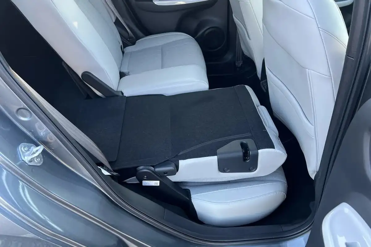 2020-honda-jazz-15-i-mmd-ex-big-24