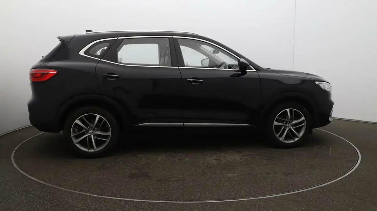 2022-mg-hs-15t-gdi-excite-162ps-big-47
