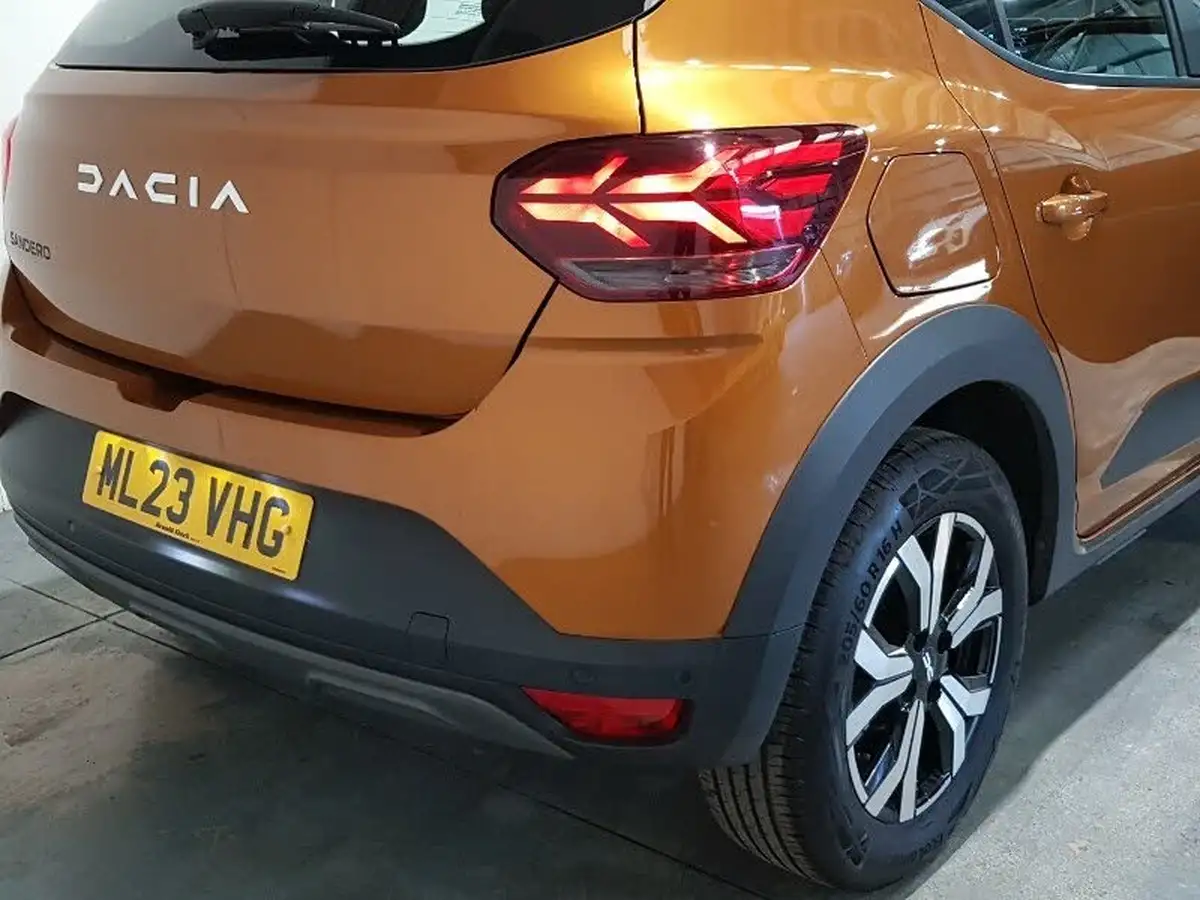 2023-dacia-sandero-stepway-10-tce-journey-90bhp-auto-big-18