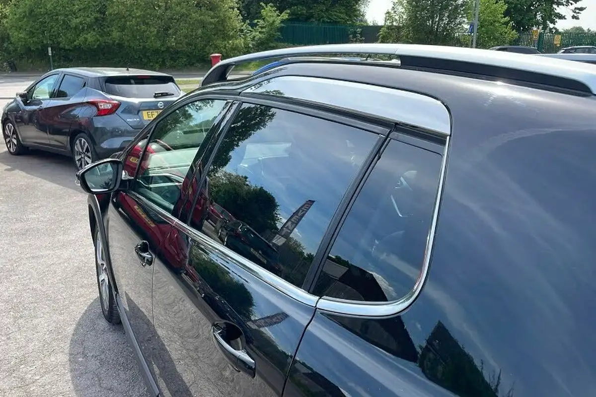 2019-peugeot-2008-suv-12-puretech-allure-premium-82bhp-big-27
