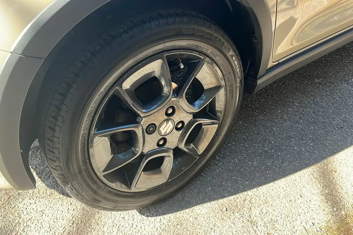 2022-suzuki-ignis-12-dualjet-sz5-big-8