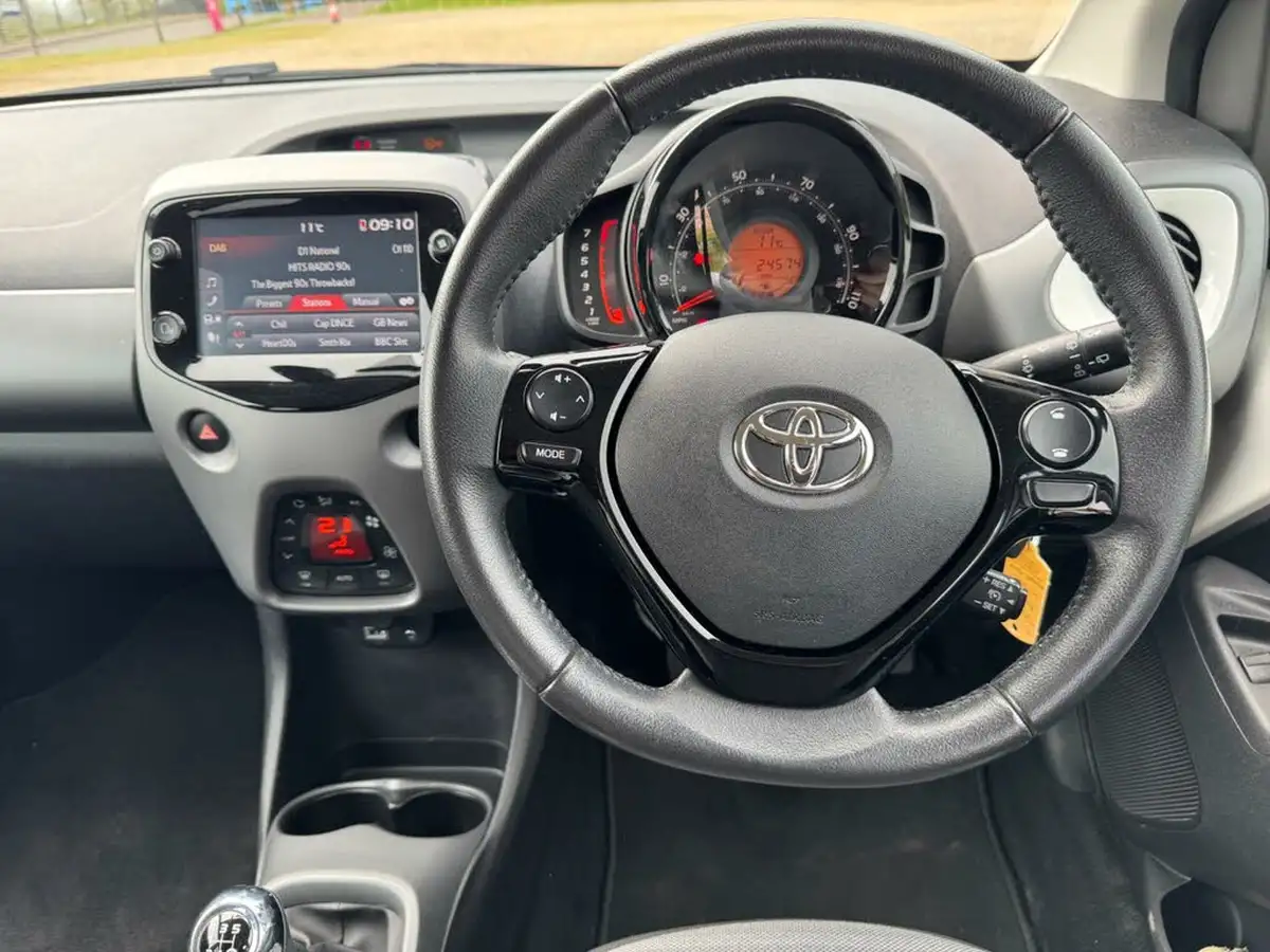 2019-toyota-aygo-10-vvt-i-x-trend-big-24