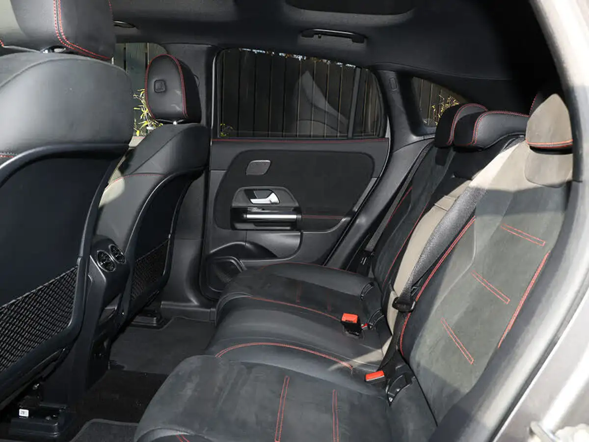 2021-mercedes-benz-eqa-e-eqa-250-amg-line-premium-big-6