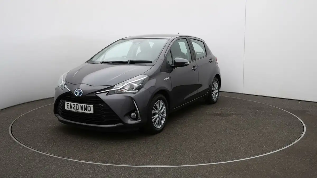 2020-toyota-yaris-15-vvt-i-icon-98bhp-hybrid-1497cc-e-cvt-big-35