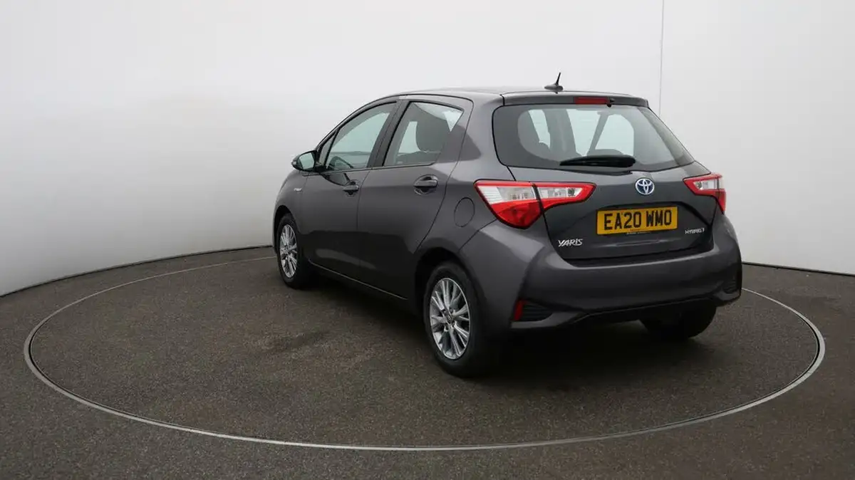 2020-toyota-yaris-15-vvt-i-icon-98bhp-hybrid-1497cc-e-cvt-big-59