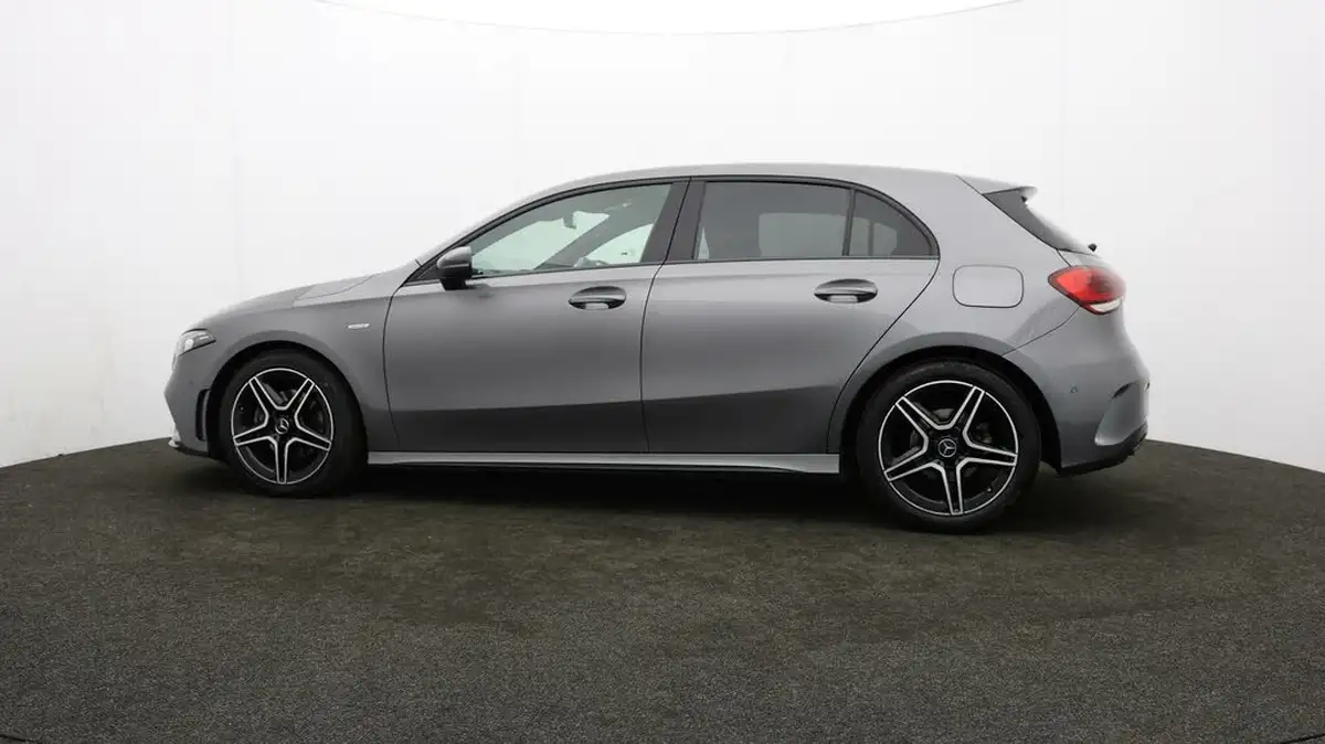 2022-mercedes-benz-a-class-13-a180-amg-line-executive-edition-hatchback-5d-7g-dct-big-70