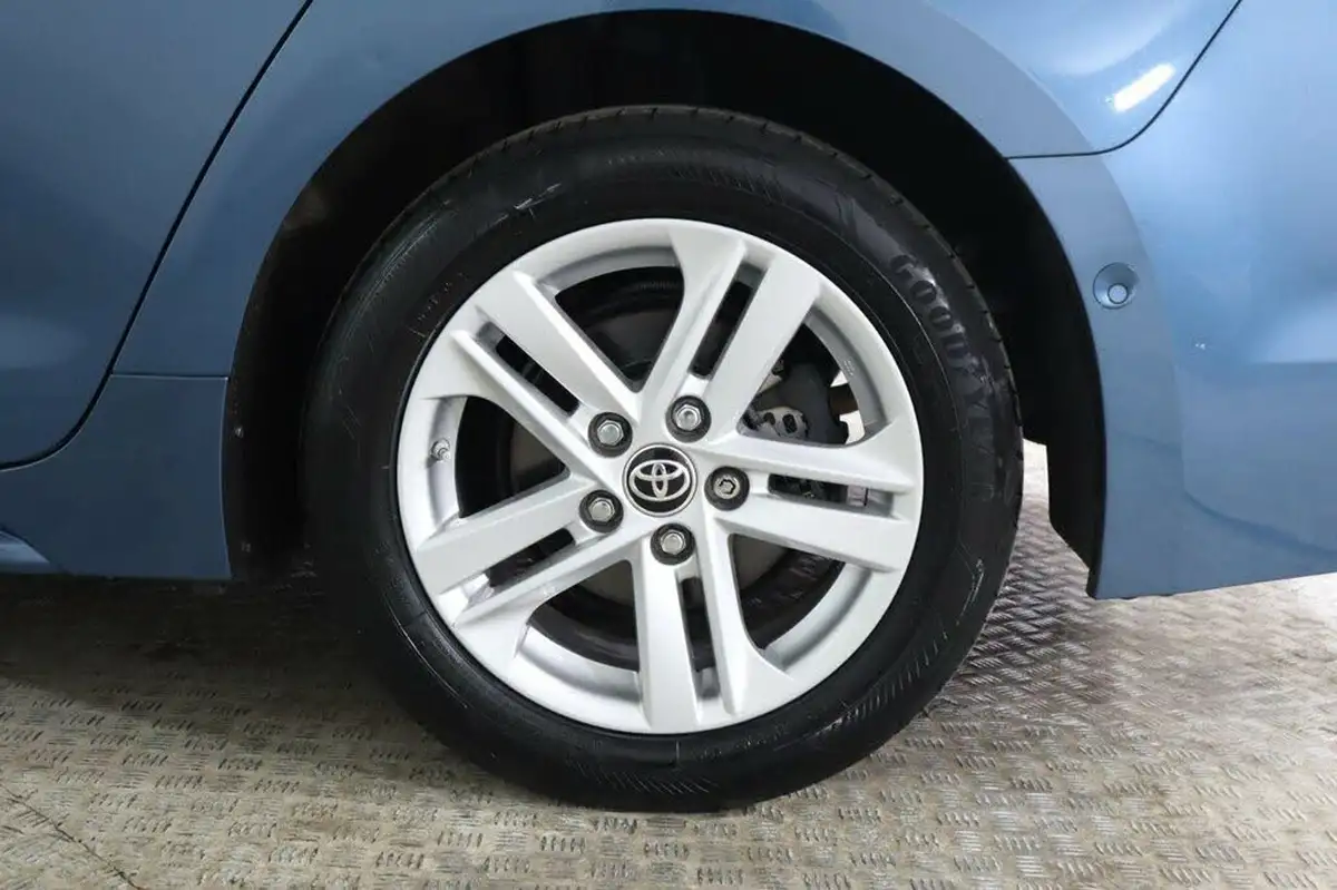2021-toyota-corolla-18-vvt-i-icon-tech-spare-wheel-touring-sports-5d-big-30