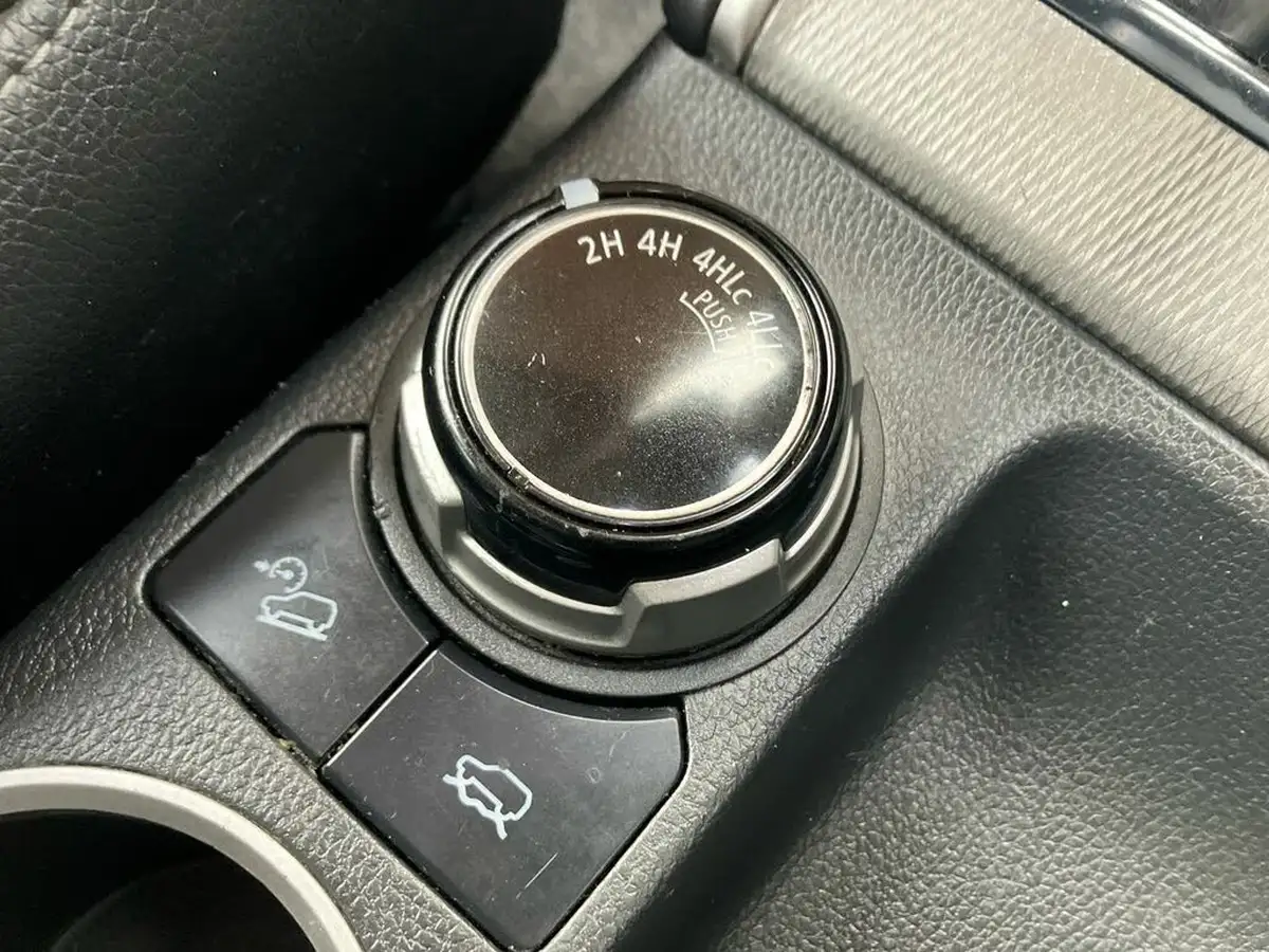 2021-mitsubishi-l200-22di-d-barbarian-x-big-32