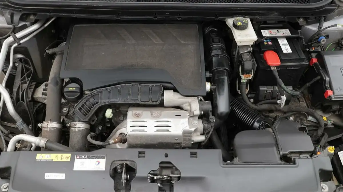 2020-peugeot-308-12-puretech-tech-edition-big-19
