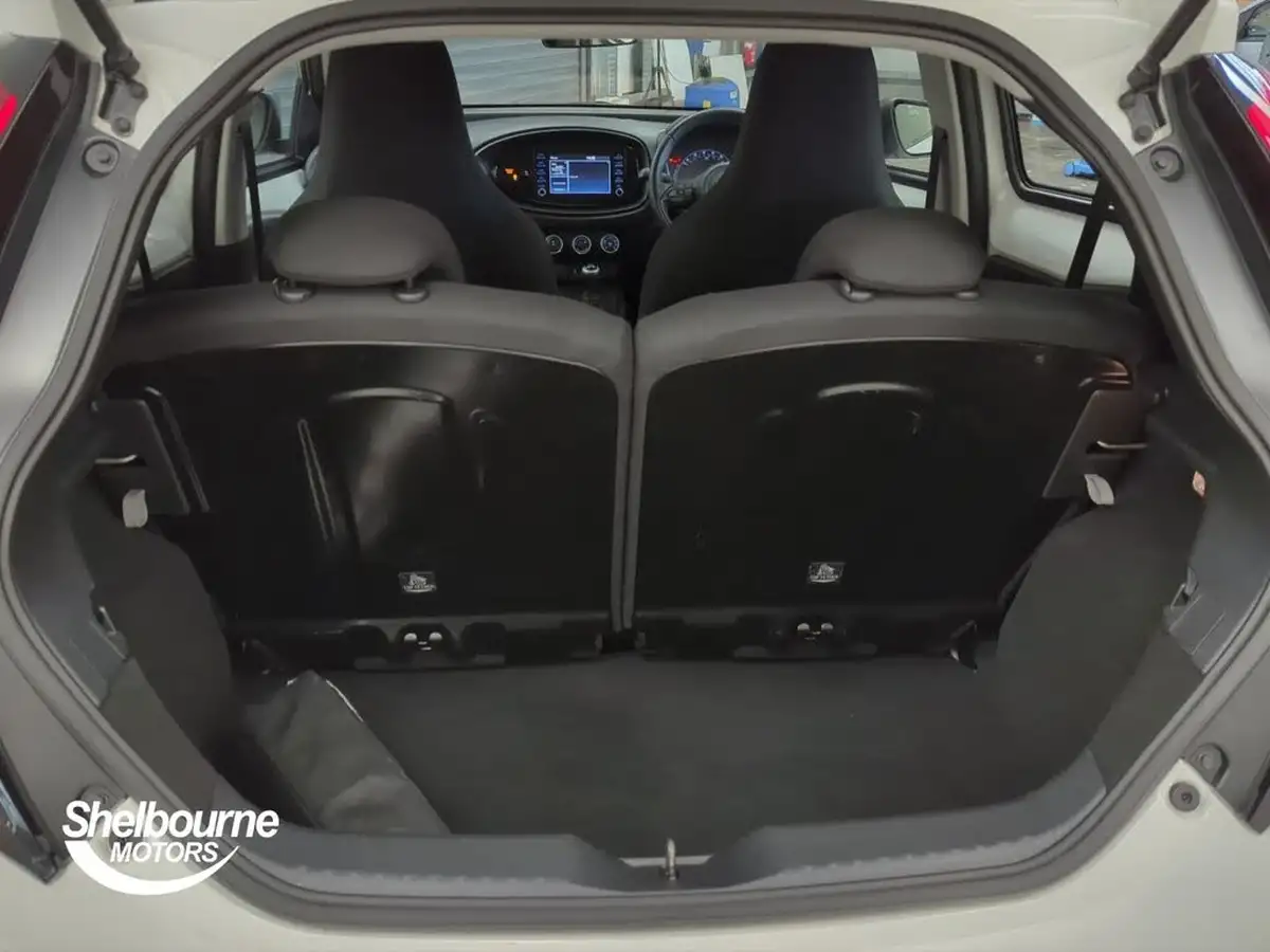 2023-toyota-aygo-x-10-vvt-i-pure-big-17