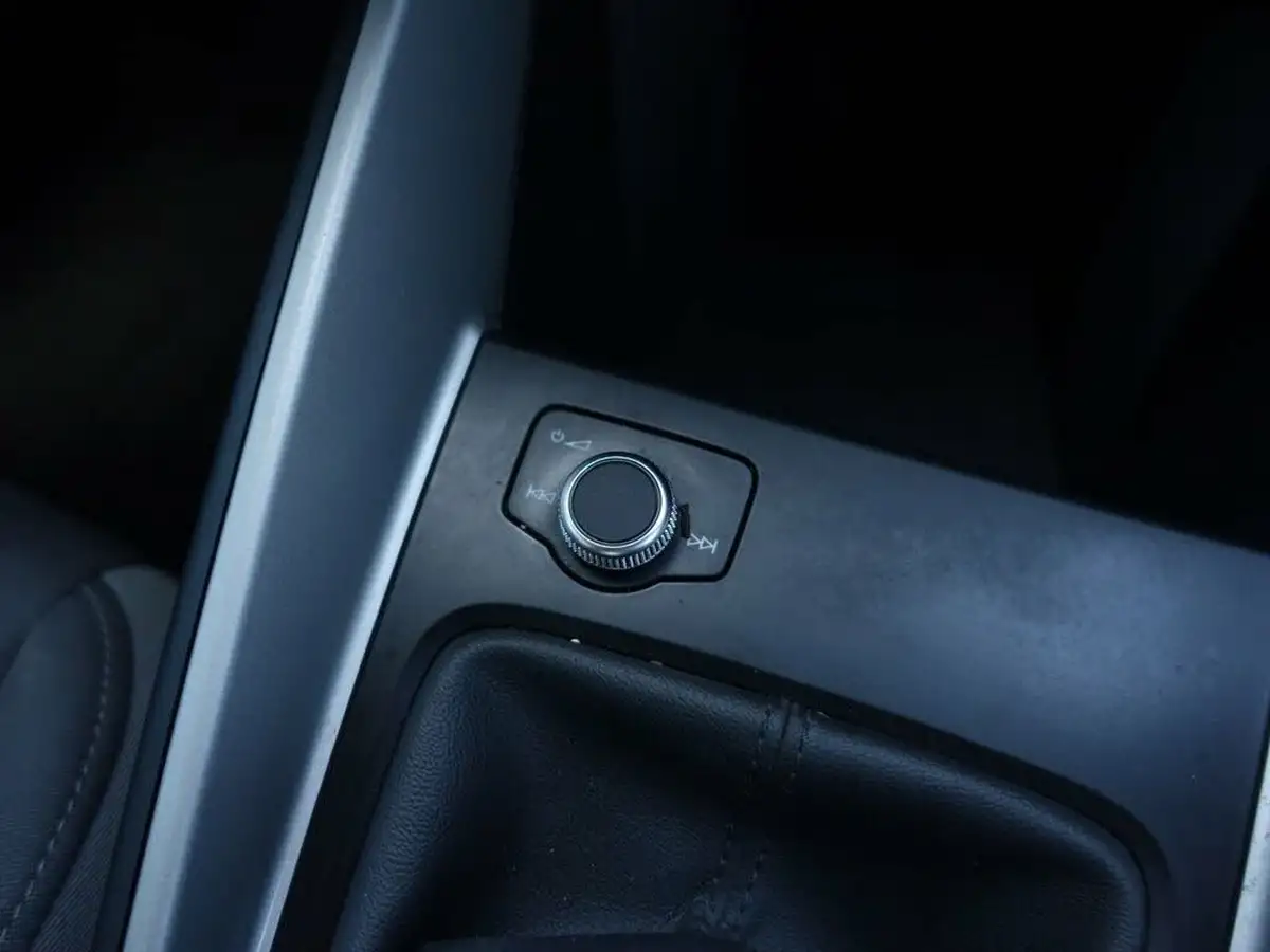2020-audi-a1-10-30-tfsi-sport-116ps-big-30
