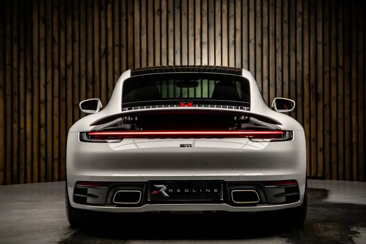 2021-porsche-911-30-carrera-4-coupe-big-5