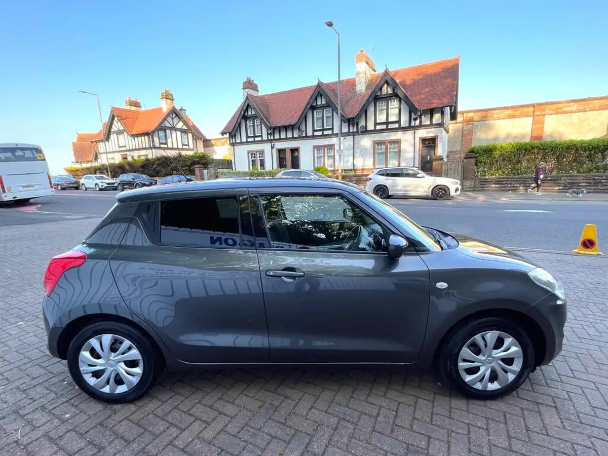 2017-suzuki-swift-12-dualjet-sz3-big-4