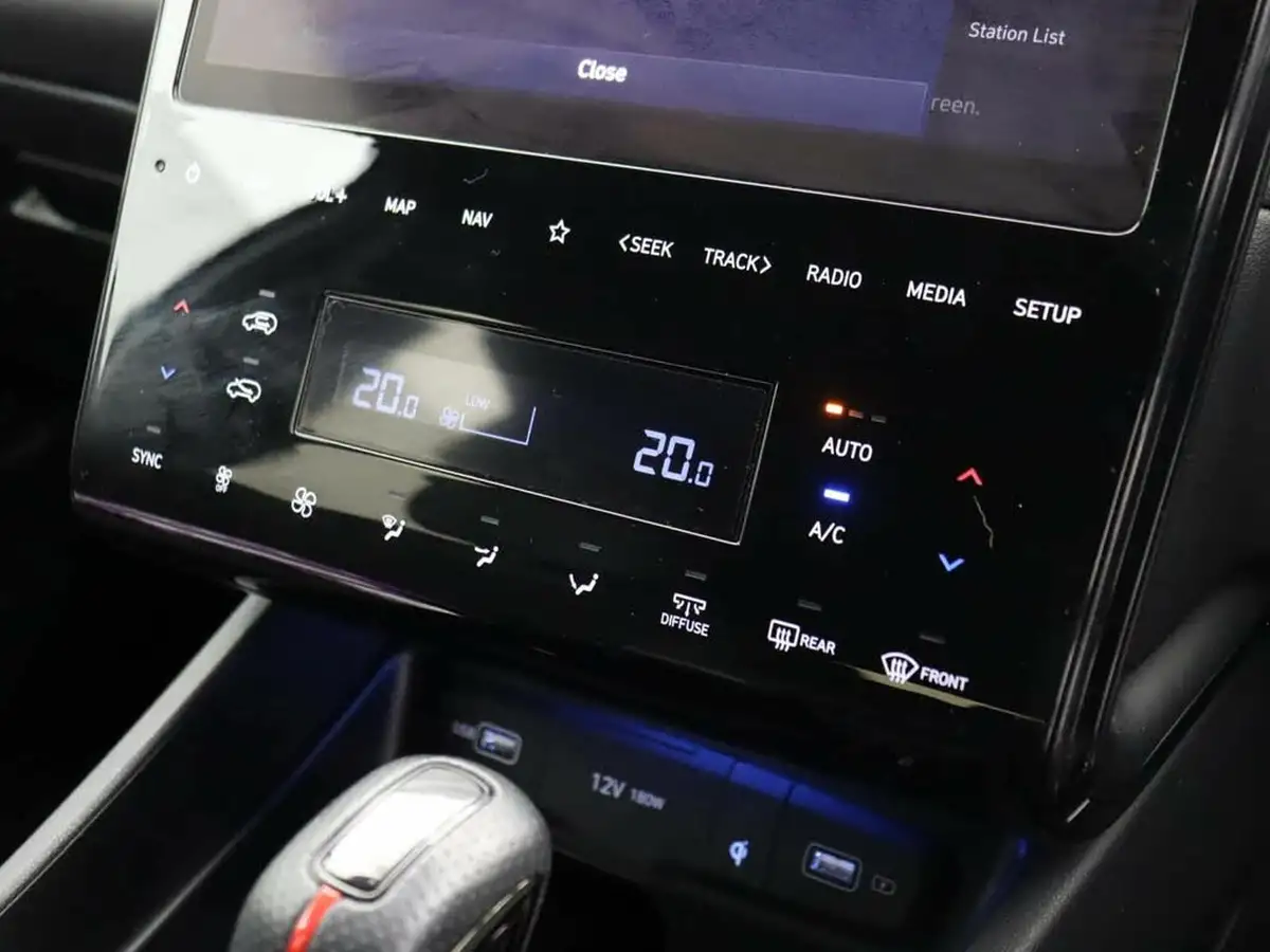 2021-hyundai-tucson-16-t-gdi-n-line-150ps-48-volt-mhev-1598cc-dct-big-27
