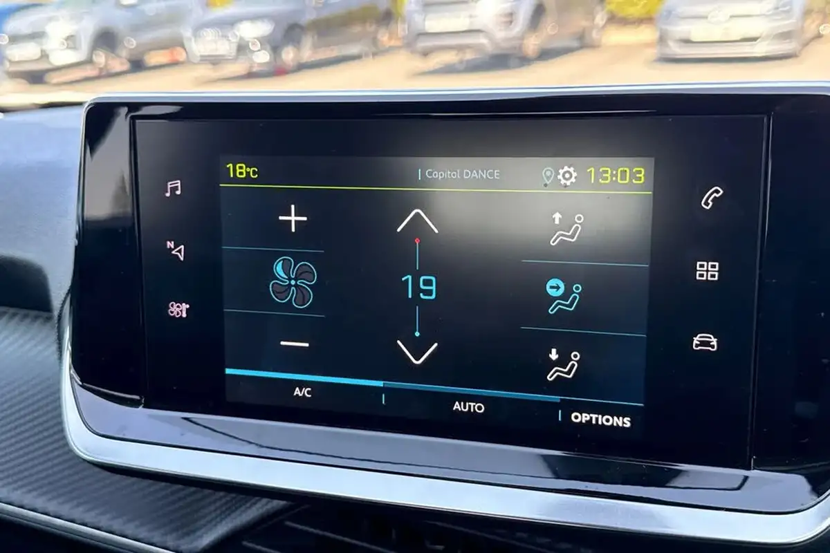 2022-peugeot-2008-suv-e-allure-premium-big-21