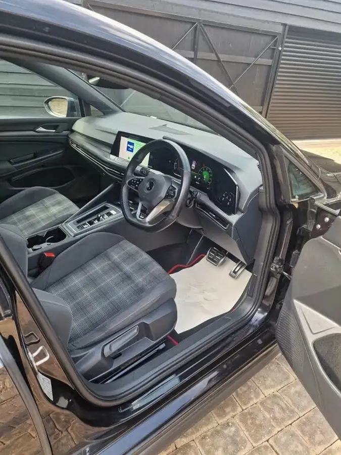 2021-volkswagen-golf-20tdi-gtd-big-8